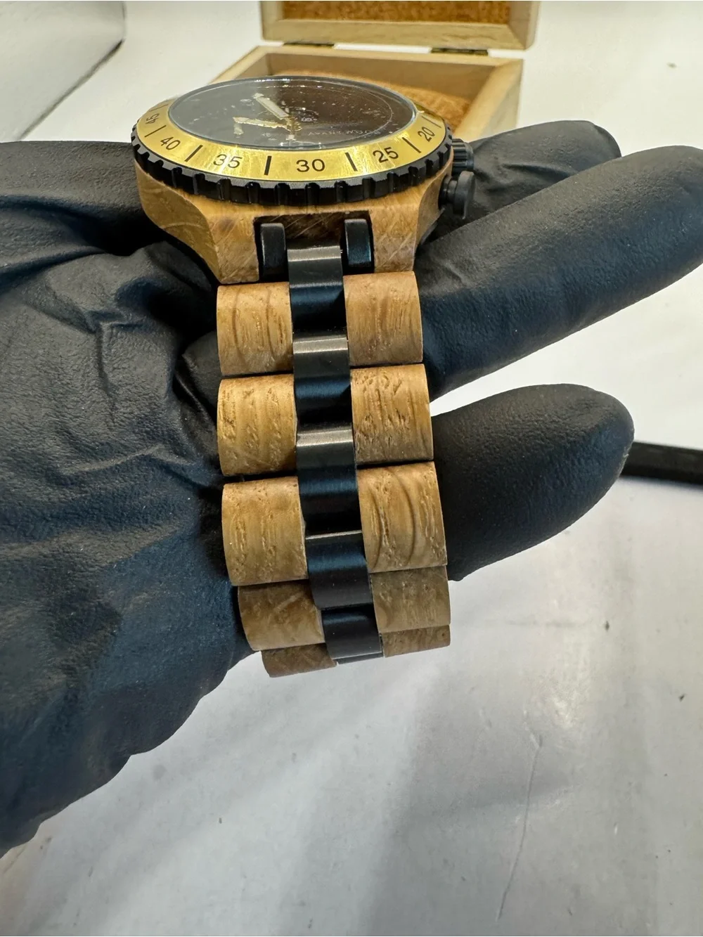 Avantwood Men's Black and Brown Chronograph Watch
